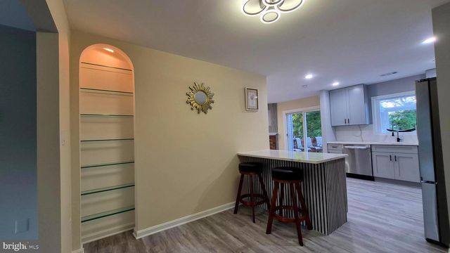 7106 SNUG HARBOR CT, Alexandria, VA 22315
