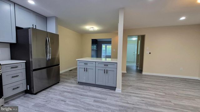 7106 SNUG HARBOR CT, Alexandria, VA 22315