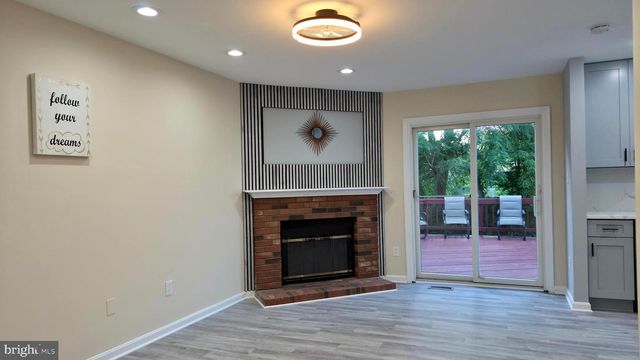 7106 SNUG HARBOR CT, Alexandria, VA 22315