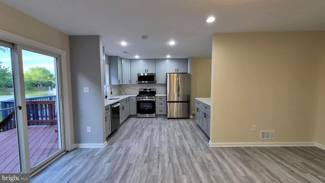 7106 SNUG HARBOR CT, Alexandria, VA 22315