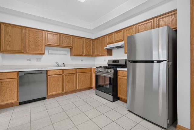 15751 S Ravinia Avenue 2N, Orland Park, IL 60462