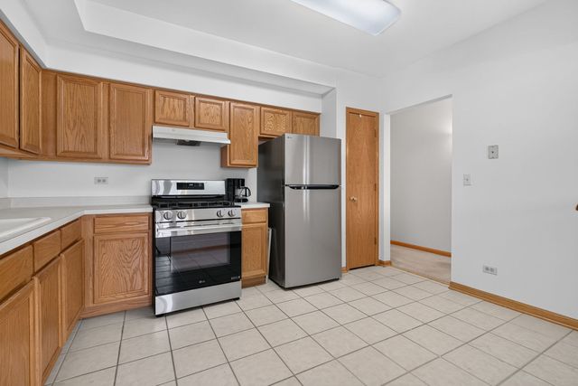 15751 S Ravinia Avenue 2N, Orland Park, IL 60462