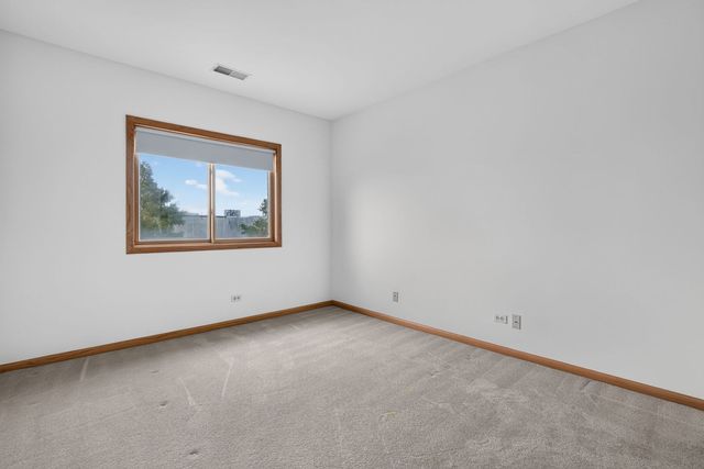 15751 S Ravinia Avenue 2N, Orland Park, IL 60462