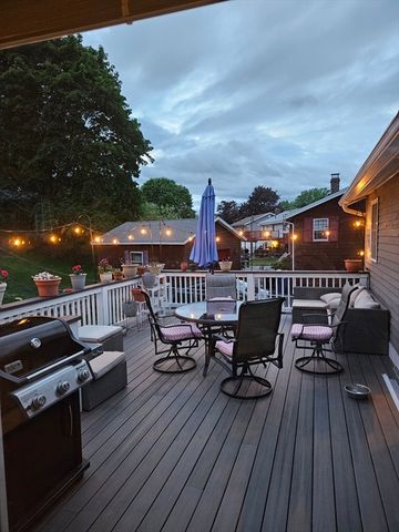 7 Circle Hill Rd, Salem, MA 01970