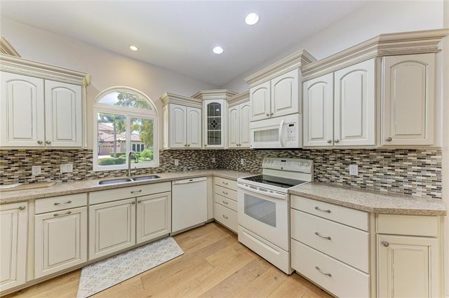 347 BAYSHORE DRIVE, Osprey, FL 34229