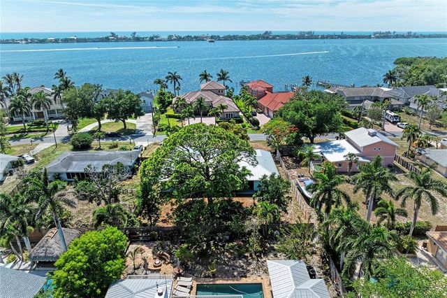 347 BAYSHORE DRIVE, Osprey, FL 34229