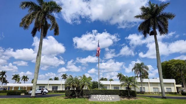 2800 Ashley Drive E B, West Palm Beach, FL 33415