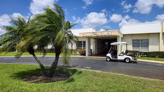 2800 Ashley Drive E B, West Palm Beach, FL 33415