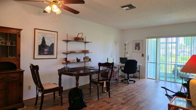 2800 Ashley Drive E B, West Palm Beach, FL 33415