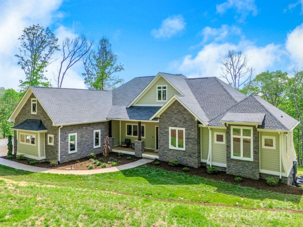 128 Saddle Ridge Drive, Alexander, NC 28701