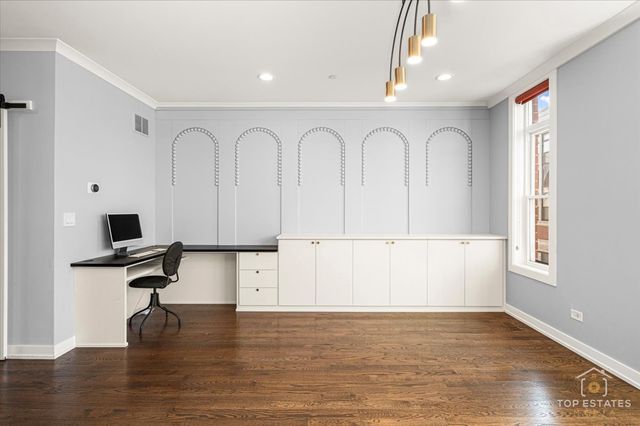 2253 W Coulter Street 1, Chicago, IL 60608