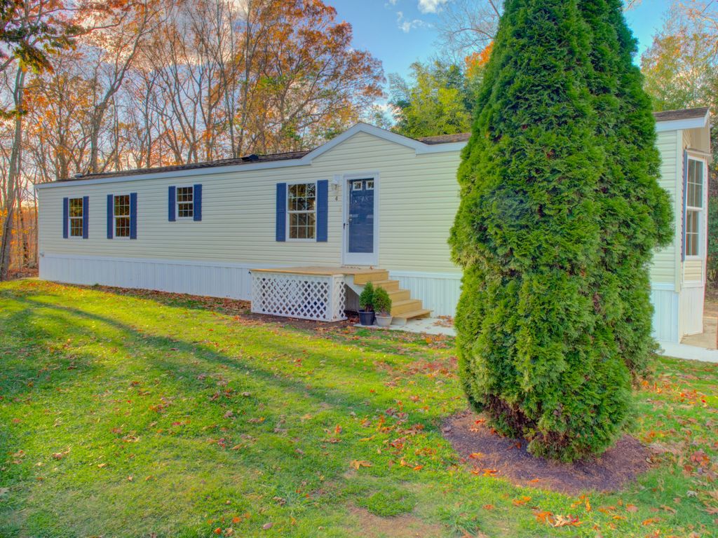 932 Long Cove Road LOT 4, Ledyard, CT 06335