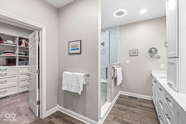 8730 Vintner Way, Indianapolis, IN 46256