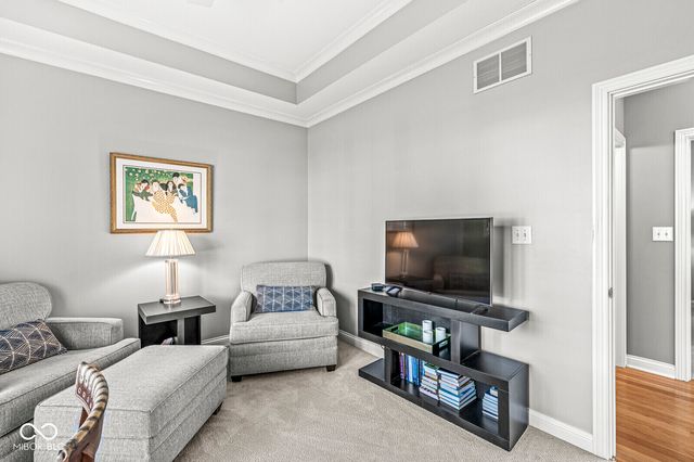 8730 Vintner Way, Indianapolis, IN 46256