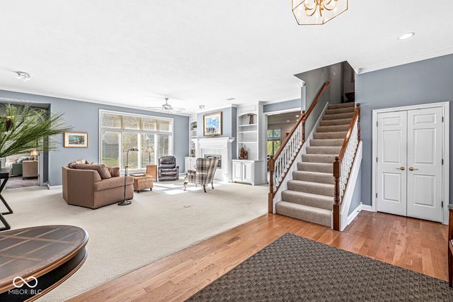 8730 Vintner Way, Indianapolis, IN 46256