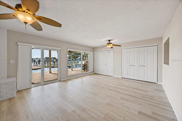 7886 9TH AVENUE S, St Petersburg, FL 33707