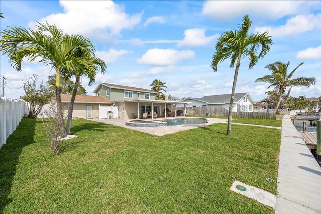 7886 9TH AVENUE S, St Petersburg, FL 33707