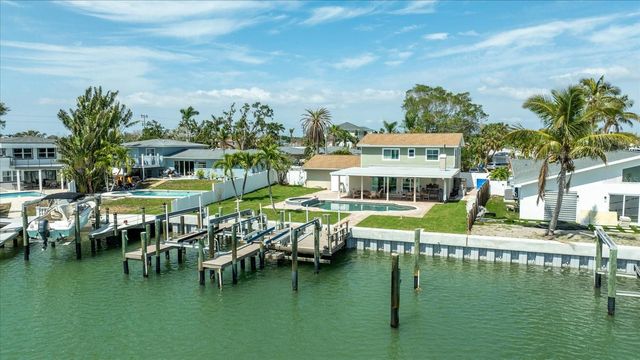 7886 9TH AVENUE S, St Petersburg, FL 33707