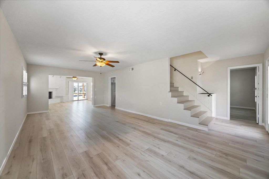 Image 10 of property listing at 7886 9TH AVENUE S, St Petersburg, FL 33707