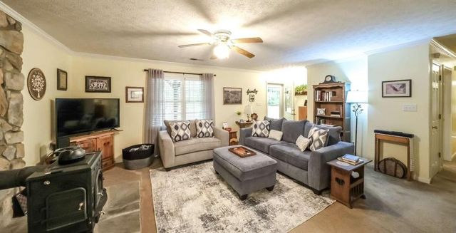 712 Honeysuckle Lane, Temple, GA 30179