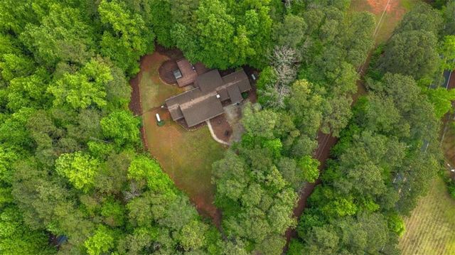712 Honeysuckle Lane, Temple, GA 30179