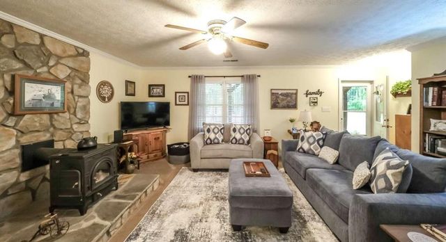 712 Honeysuckle Lane, Temple, GA 30179