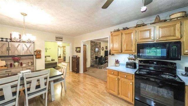 712 Honeysuckle Lane, Temple, GA 30179