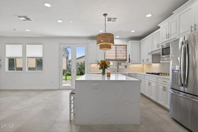 2035 Long Cove Drive, Oxnard, CA 93036