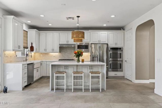 2035 Long Cove Drive, Oxnard, CA 93036