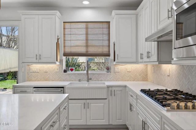 2035 Long Cove Drive, Oxnard, CA 93036