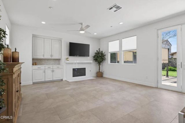 2035 Long Cove Drive, Oxnard, CA 93036