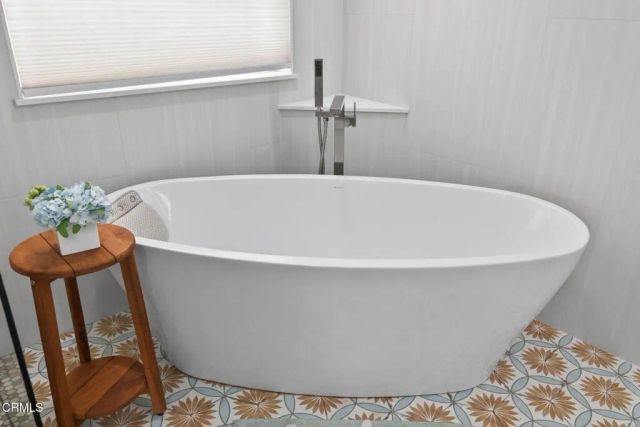 2035 Long Cove Drive, Oxnard, CA 93036