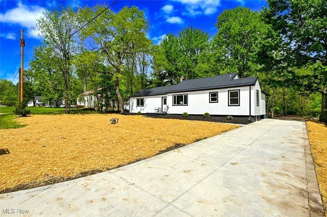 2953 Colon Drive, Copley, OH 44321