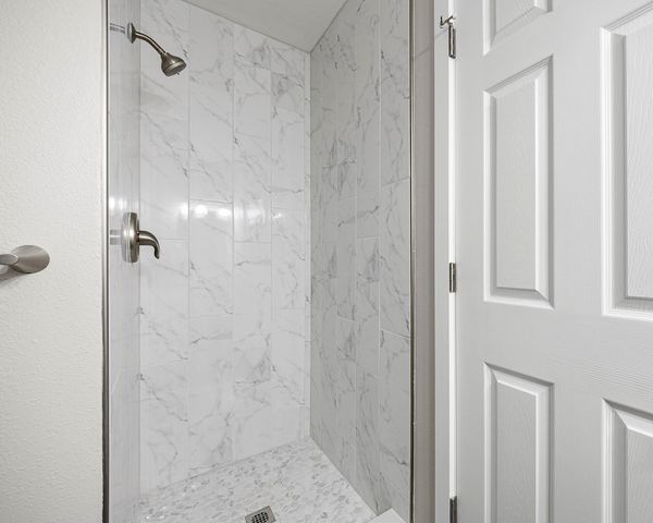 936 S 10th St, Aransas Pass, TX 78336