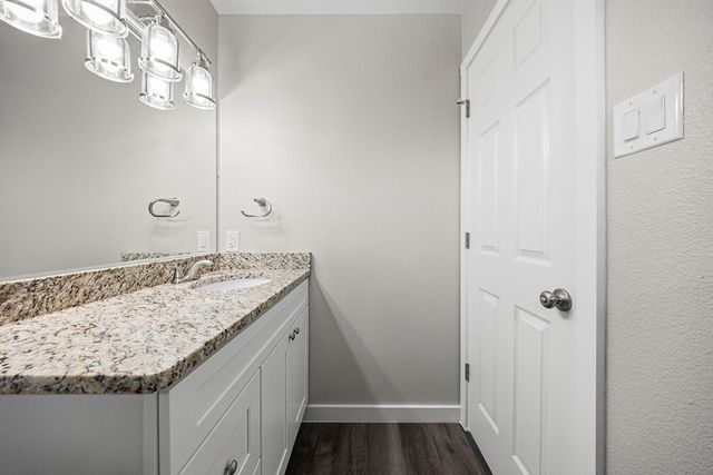 936 S 10th St, Aransas Pass, TX 78336