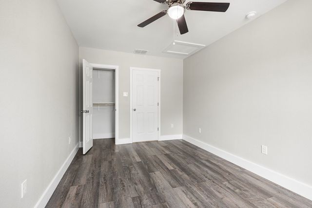 936 S 10th St, Aransas Pass, TX 78336