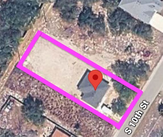 936 S 10th St, Aransas Pass, TX 78336