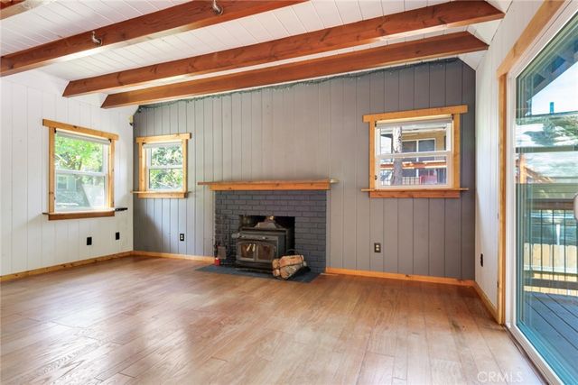 41126 Valley Of The Falls Drive, Forest Falls, CA 92339