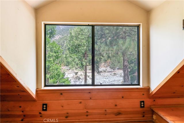 41126 Valley Of The Falls Drive, Forest Falls, CA 92339