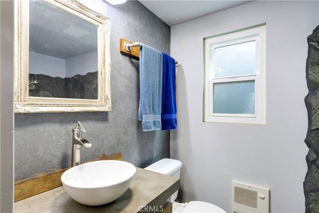 41126 Valley Of The Falls Drive, Forest Falls, CA 92339