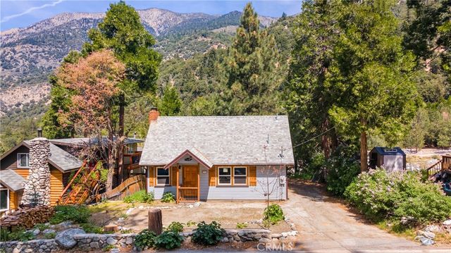 41126 Valley Of The Falls Drive, Forest Falls, CA 92339