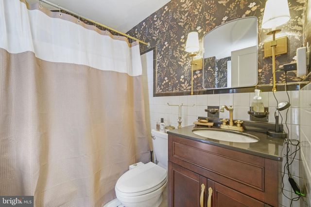 2111 RUSH RD, Abington, PA 19001