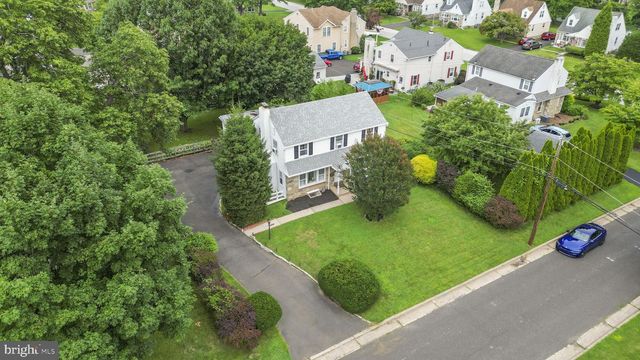2111 RUSH RD, Abington, PA 19001