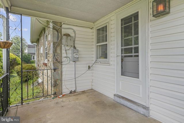 2111 RUSH RD, Abington, PA 19001