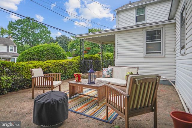 2111 RUSH RD, Abington, PA 19001