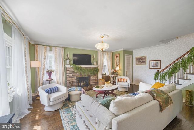 2111 RUSH RD, Abington, PA 19001