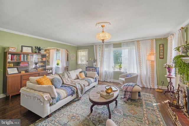 2111 RUSH RD, Abington, PA 19001