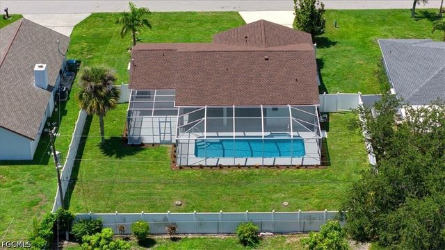 623 SE 31st LN, Cape Coral, FL 33904
