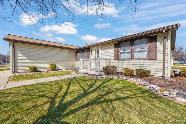 38454 Deer Creek Boulevard, Westland, MI 48185