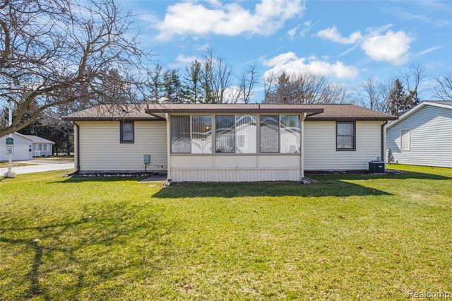 38454 Deer Creek Boulevard, Westland, MI 48185